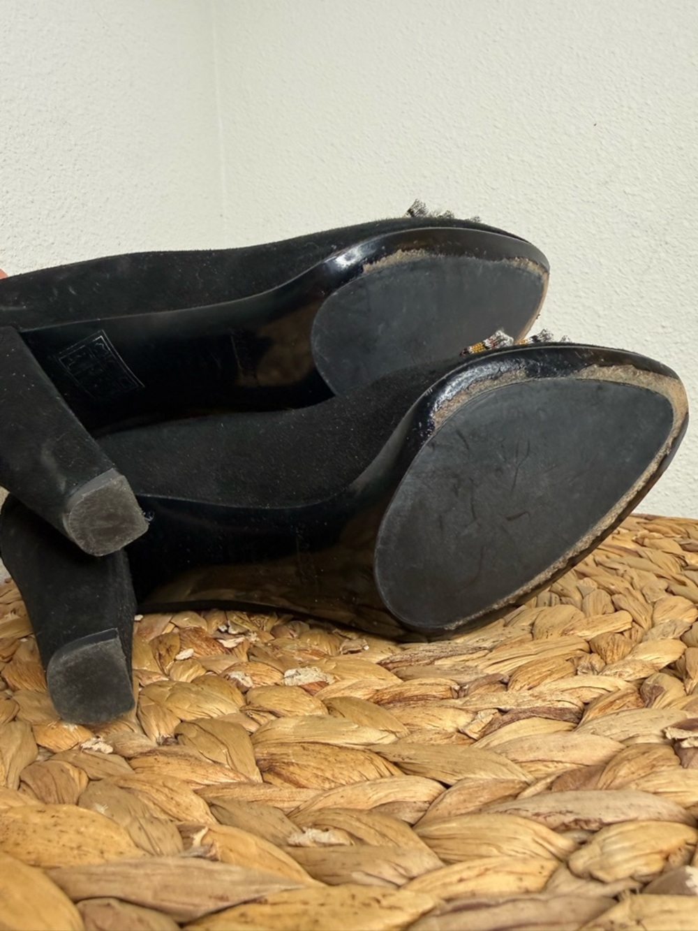 Vtg Missoni Heels Black Suede pumps Iconic Brand Ruffled multicolor accent Shoes - Picture 9 of 9